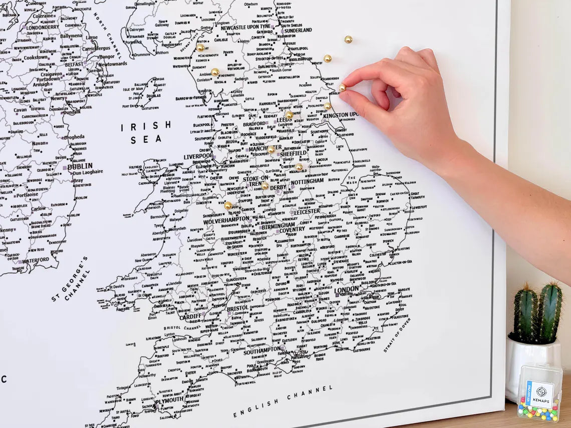 UK & Ireland Push Pin Map – Minimalist Black & White